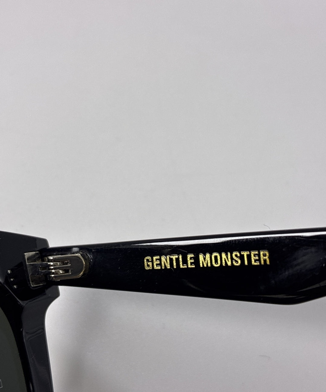 Gentle Monster แว่นกันแดด