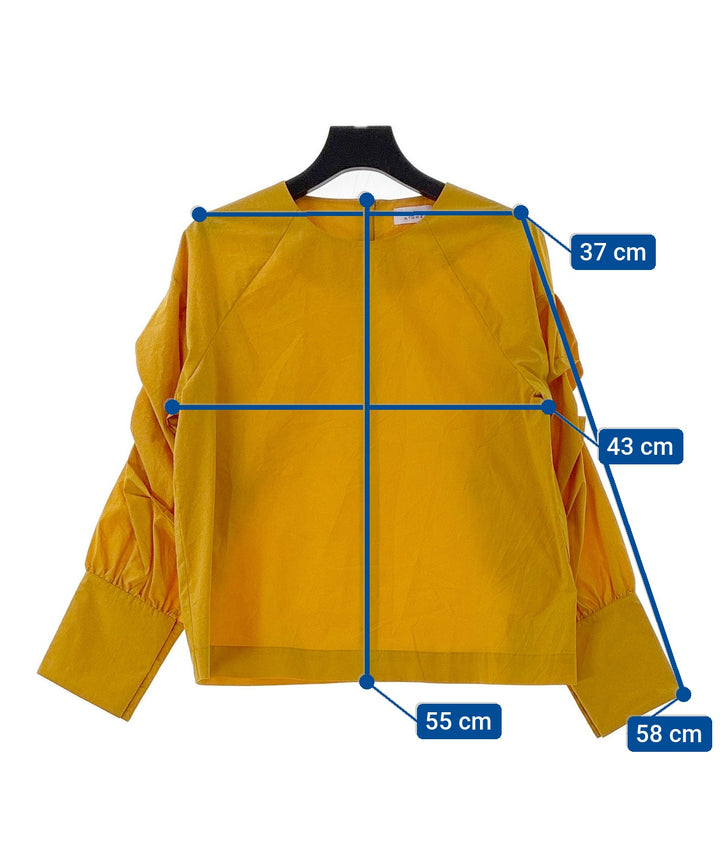 QTUME เสื้อสตรี