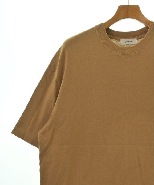 alvana เสื้อยืด/เสื้อท็อปส์