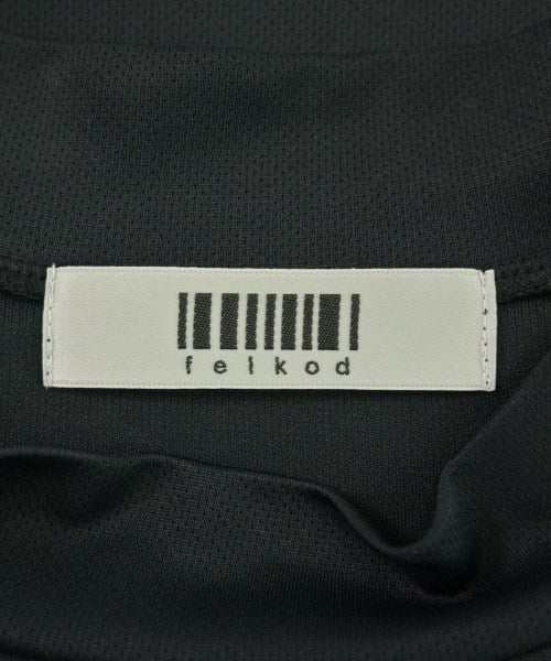 felkod เสื้อยืด/เสื้อท็อปส์