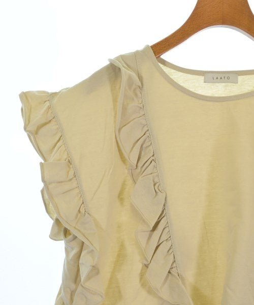 LAATO เสื้อยืด/เสื้อท็อปส์
