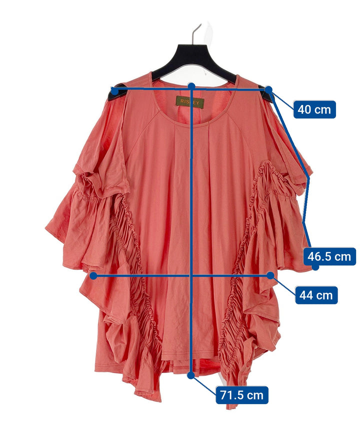 Risley เสื้อยืด/เสื้อท็อปส์