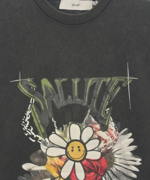 SALUTE เสื้อยืด/เสื้อท็อปส์