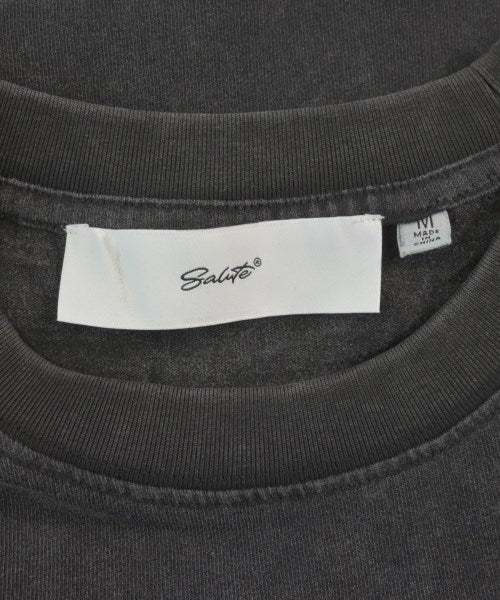 SALUTE เสื้อยืด/เสื้อท็อปส์