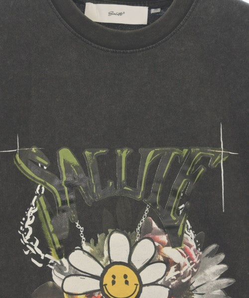 SALUTE เสื้อยืด/เสื้อท็อปส์