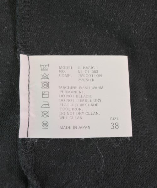 NEPLA. เสื้อยืด/เสื้อท็อปส์