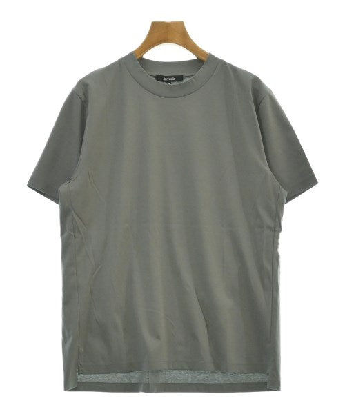 Revenir เสื้อยืด/เสื้อท็อปส์