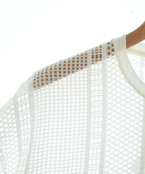 SOFTHYPHEN เสื้อยืด/เสื้อท็อปส์