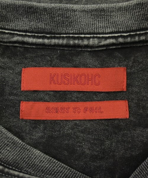 KUSIKOHC เสื้อยืด/เสื้อท็อปส์