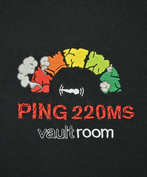 Vaultroom เสื้อยืด/เสื้อท็อปส์
