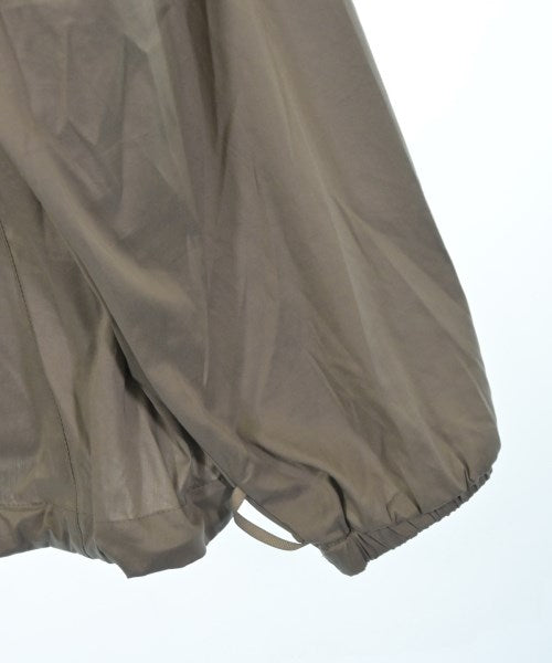 UNTRACE แจ็คเก็ตเบลาส์ อื่น