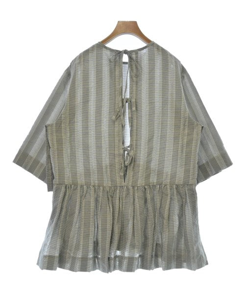 LARA KRUDE เสื้อลำลอง