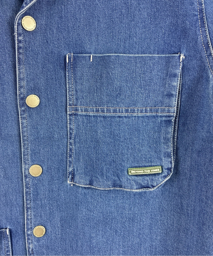 Beyond The Vines เสื้อเชิ้ต