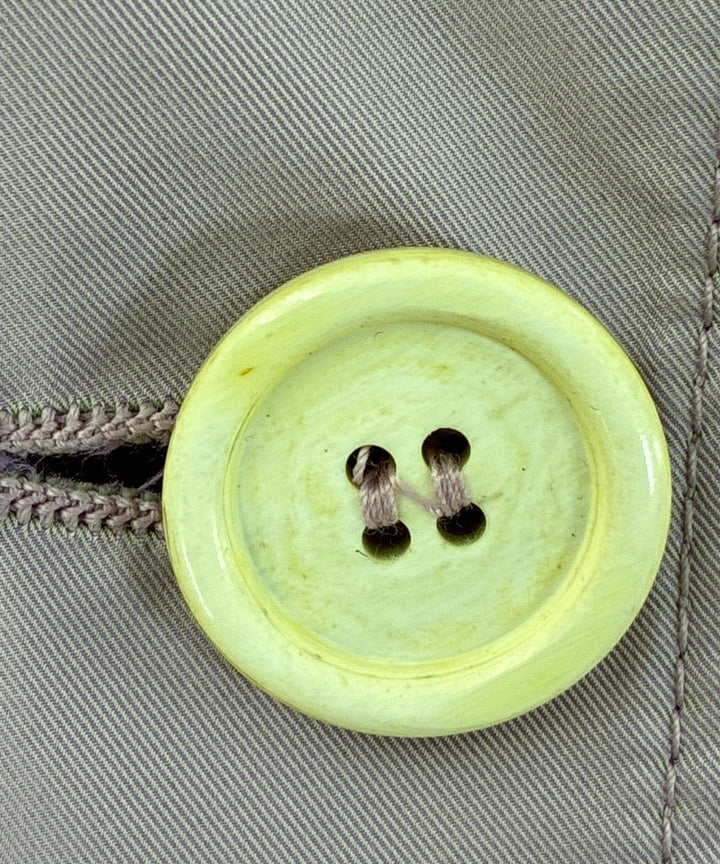 PRADA เสื้อกันฝน