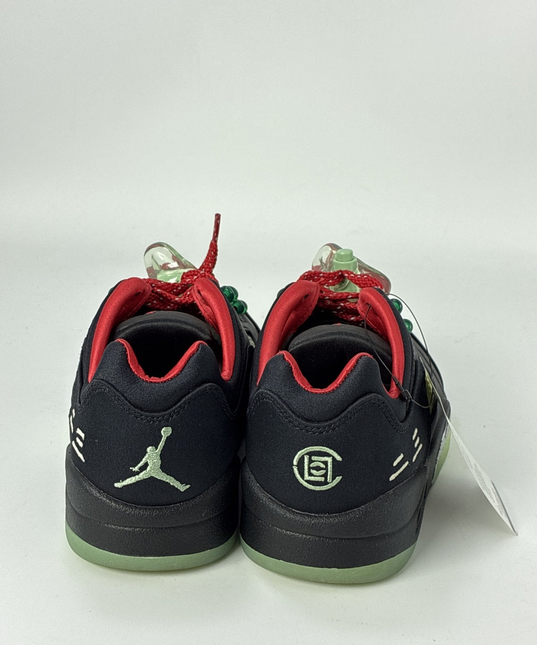 CLOT รองเท้าผ้าใบ