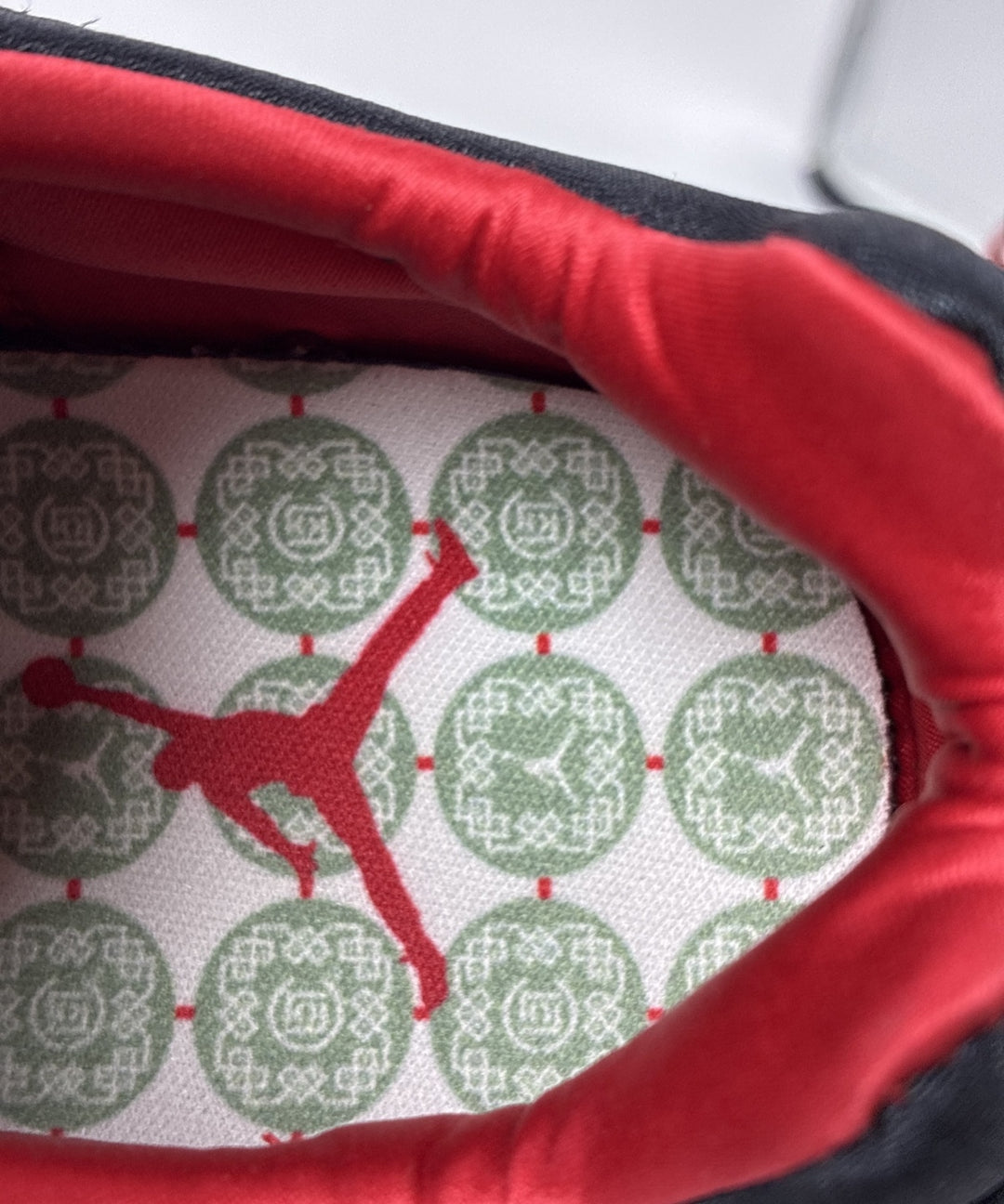 CLOT รองเท้าผ้าใบ