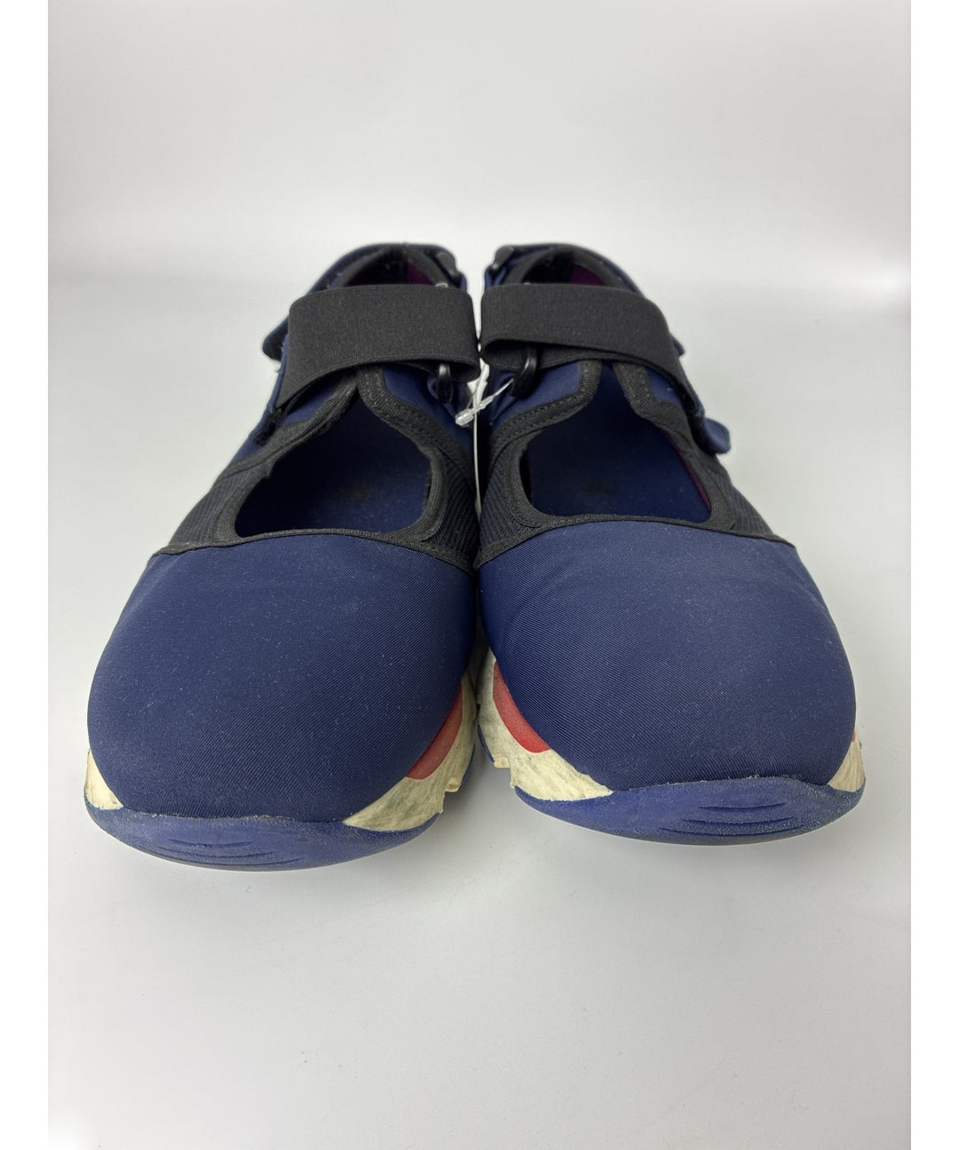 MARNI รองเท้าผ้าใบ
