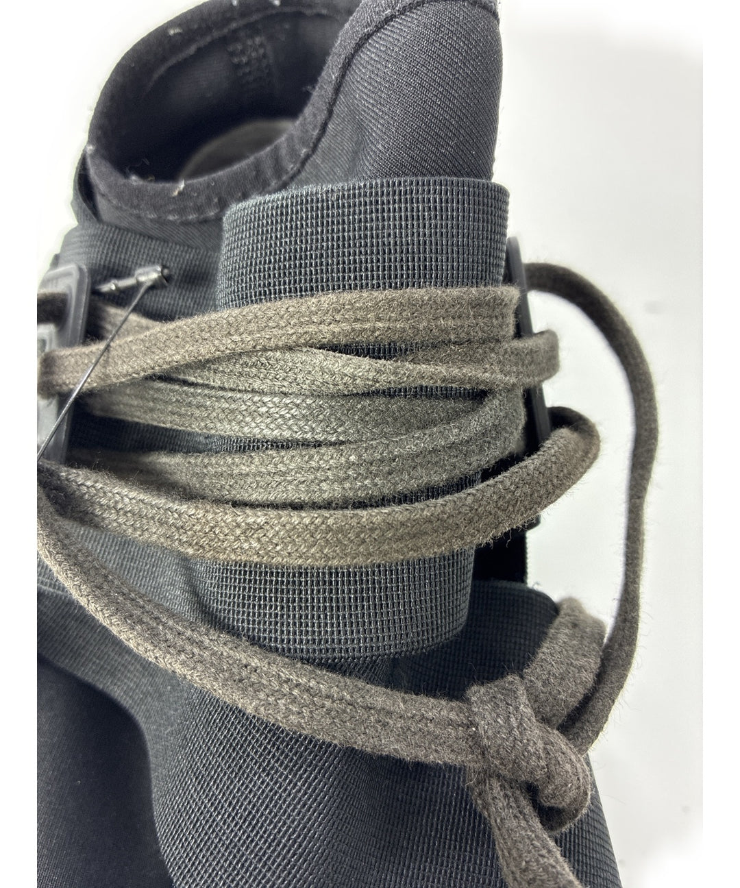 Y-3 รองเท้าผ้าใบ