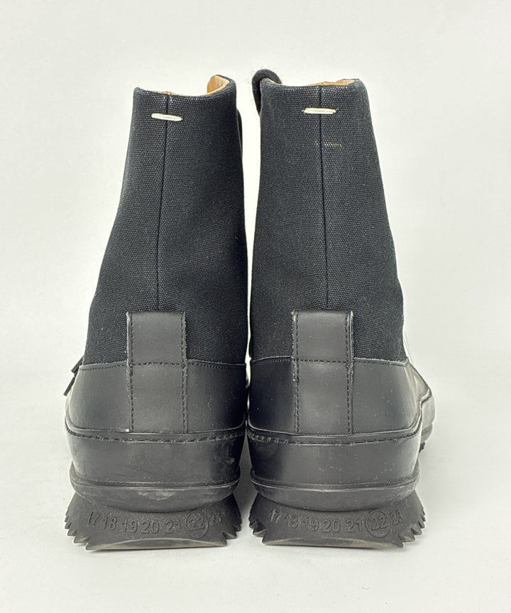 Maison Margiela รองเท้าผ้าใบ