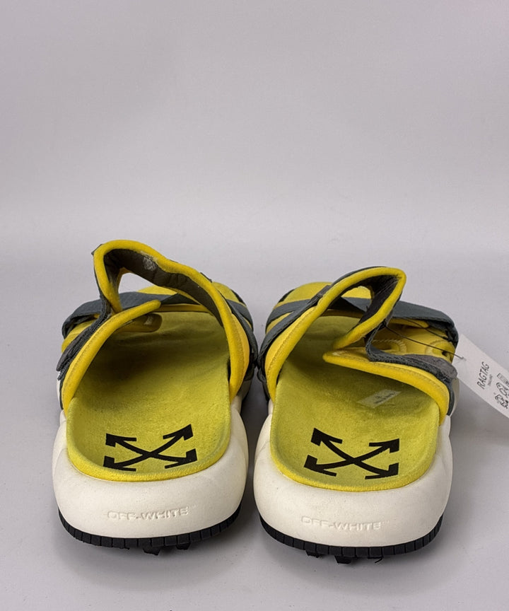 OFF-WHITE รองเท้าแตะ