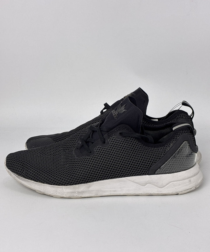 adidas รองเท้าผ้าใบ