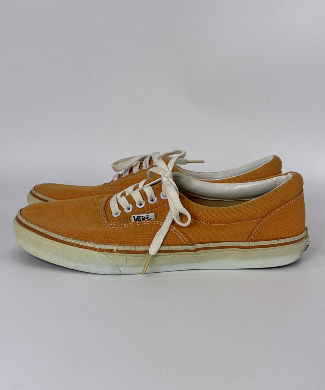 VANS รองเท้าผ้าใบ