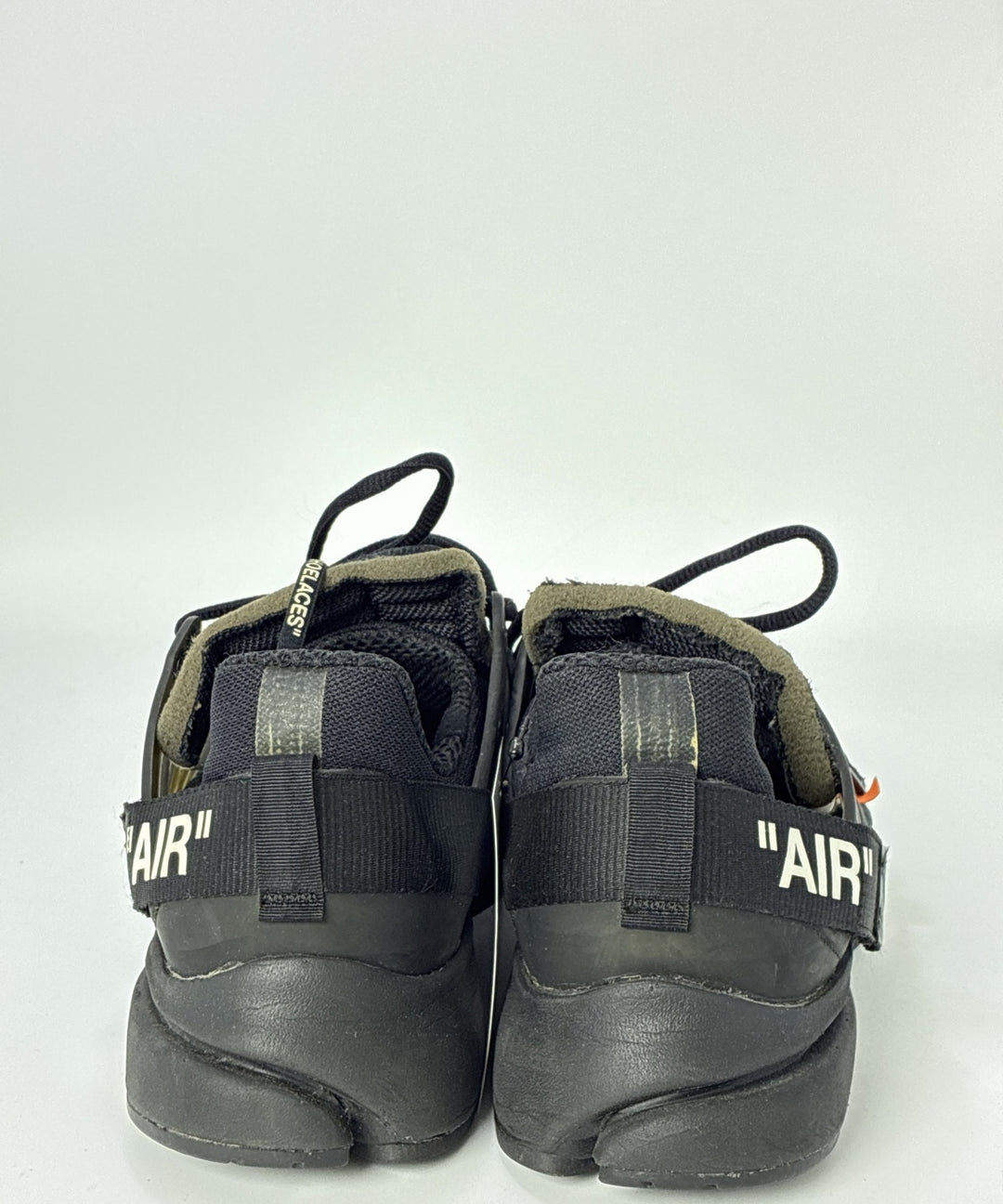 OFF-WHITE รองเท้าผ้าใบ