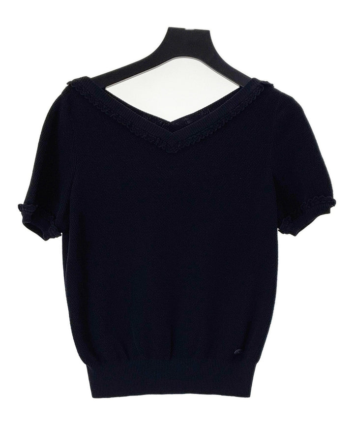 CHANEL เสื้อกันหนาว
