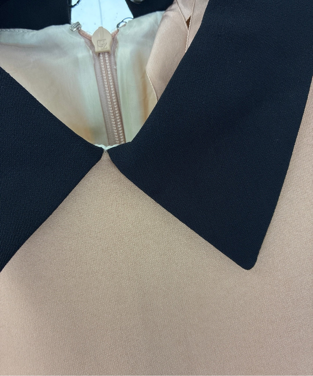 Nﾟ 21 ชุดเดรส