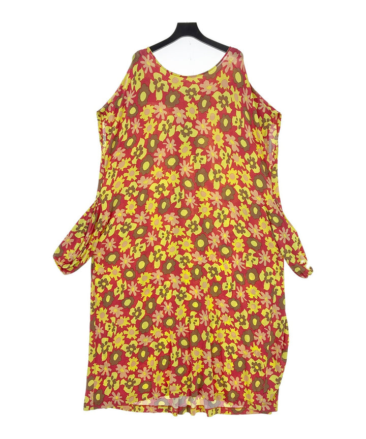 MM6 ชุดเดรส