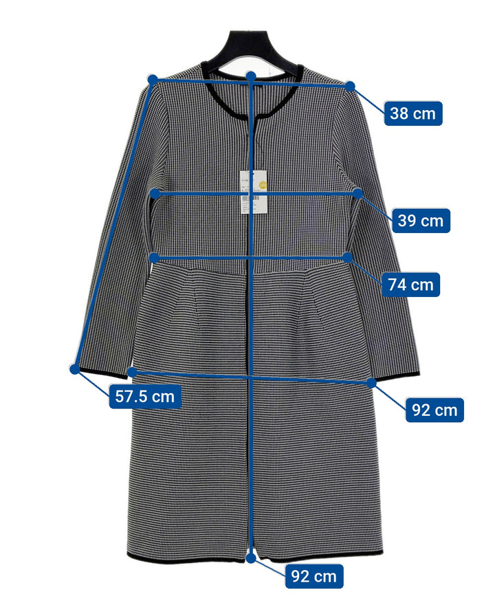 TO BE CHIC ชุดเดรส