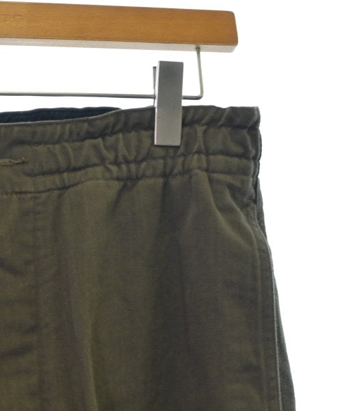 MHL. Chinos