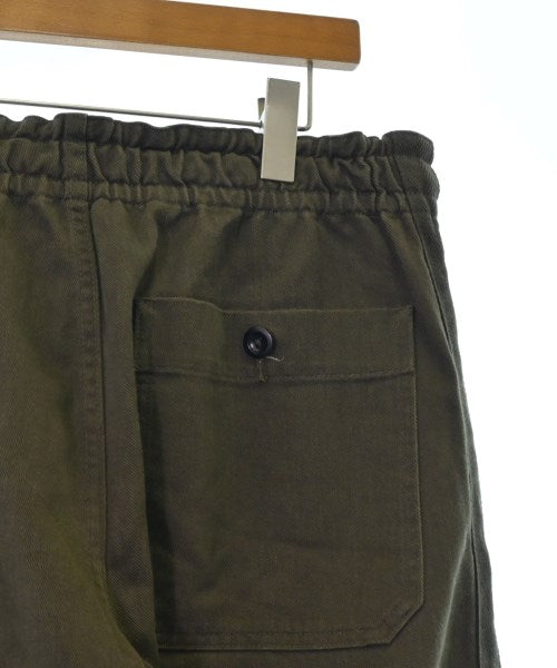 MHL. Chinos