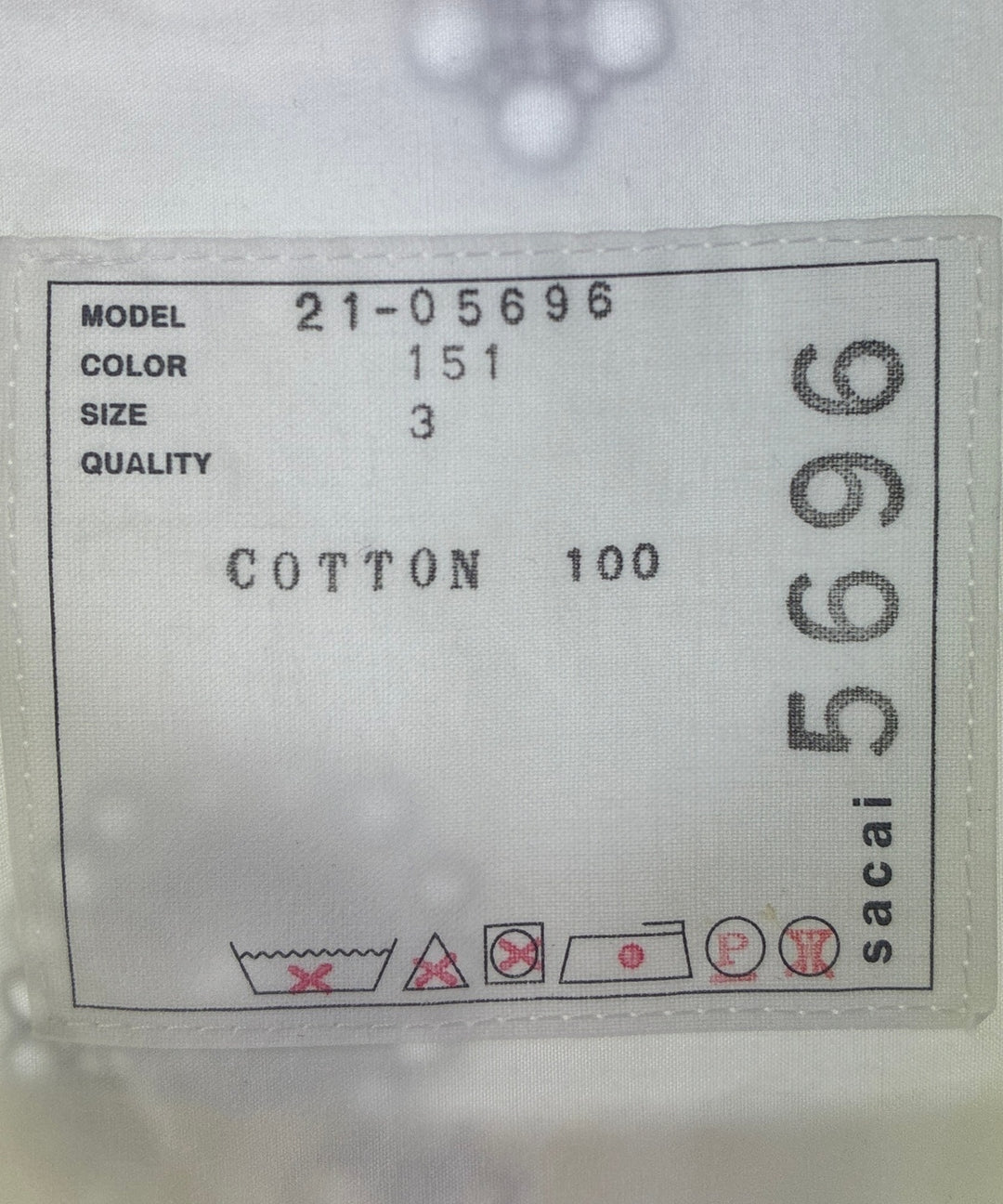 sacai เสื้อสตรี