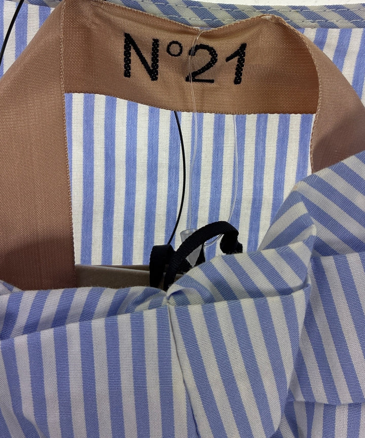 Nﾟ 21 เสื้อสตรี