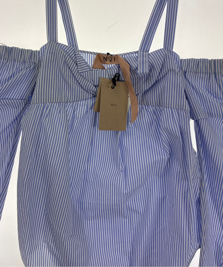 Nﾟ 21 เสื้อสตรี