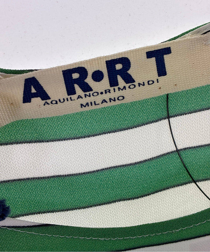 AR・RT เสื้อลำลอง