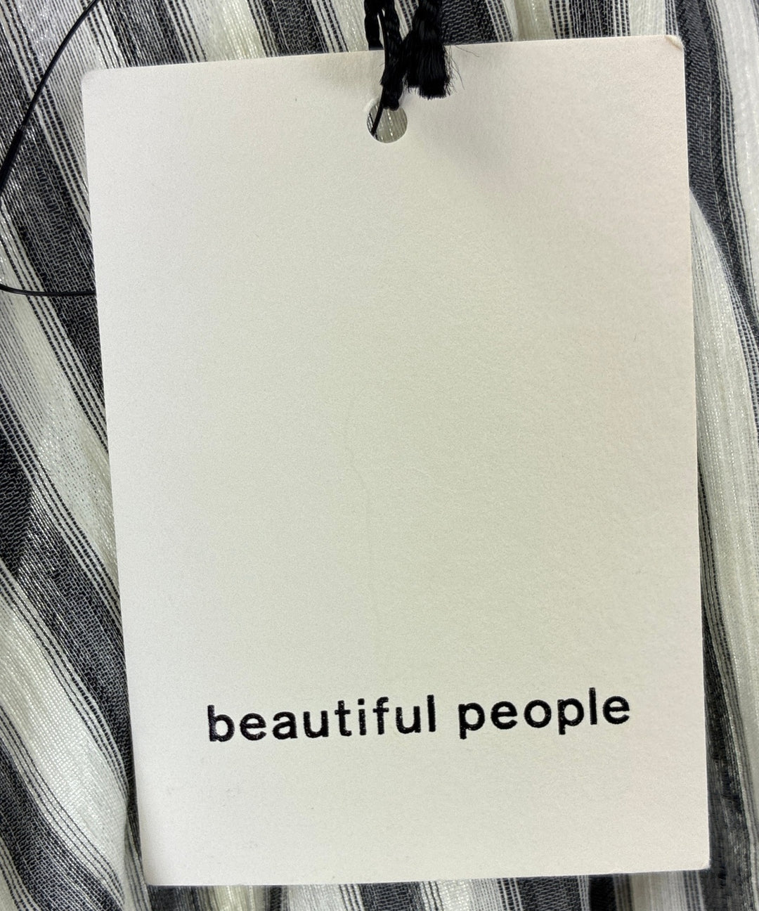 beautiful people เสื้อสตรี