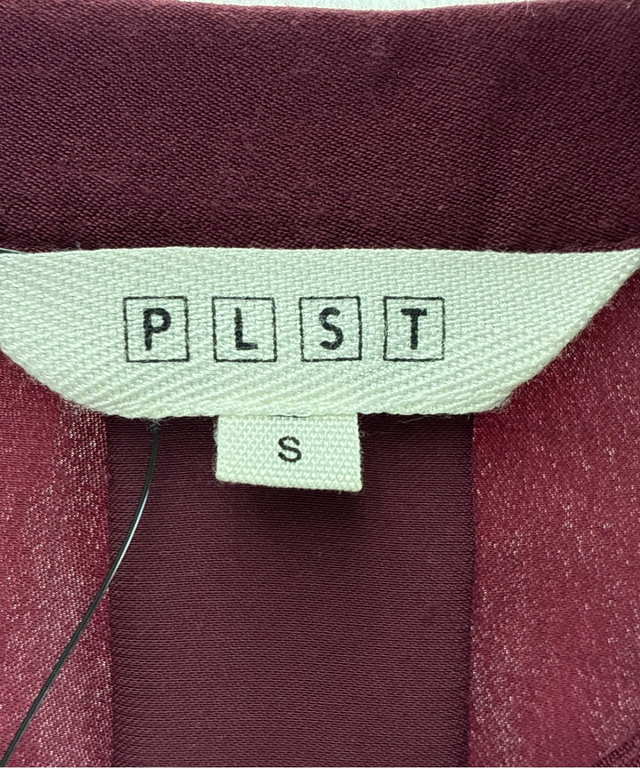 PLST เสื้อสตรี