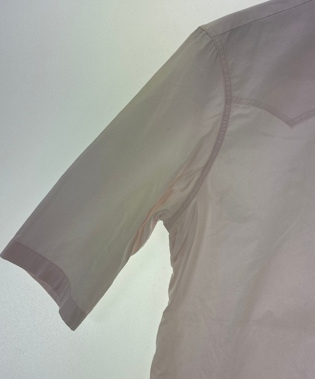 BALENCIAGA เสื้อลำลอง