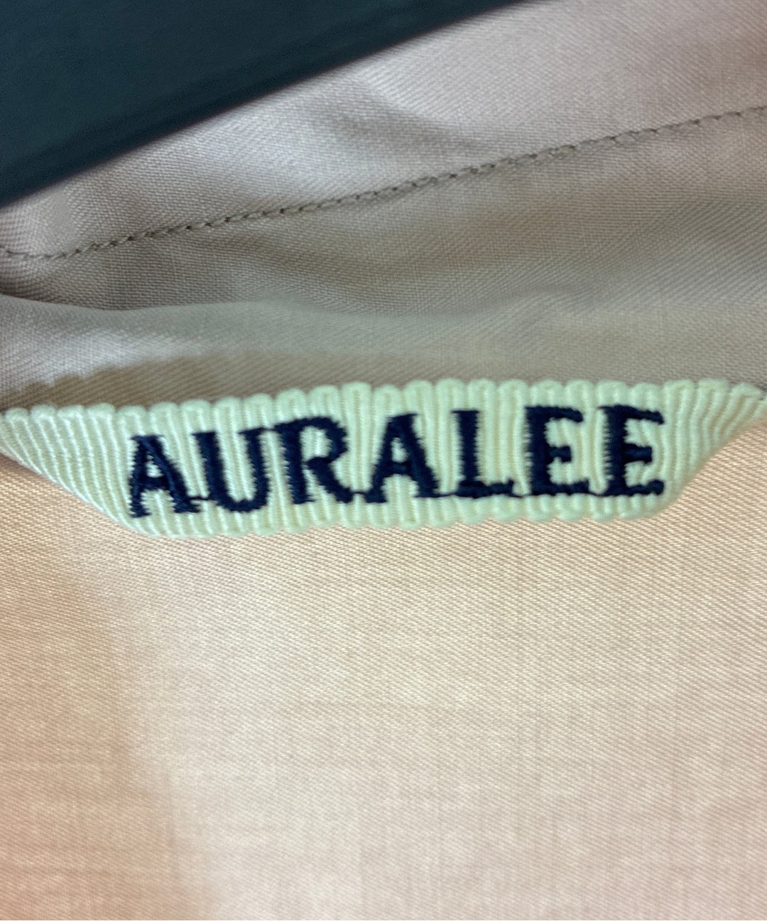 AURALEE เสื้อลำลอง