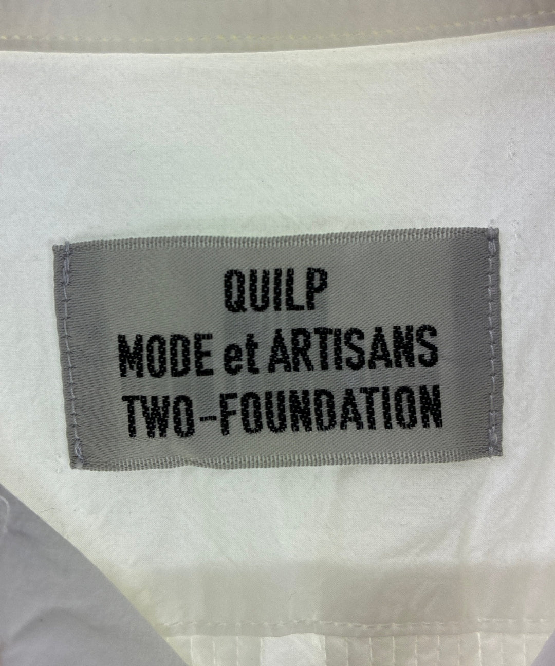 QUILP เสื้อลำลอง