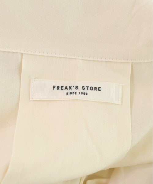 UNIVERSAL FREAK'S Casual shirts