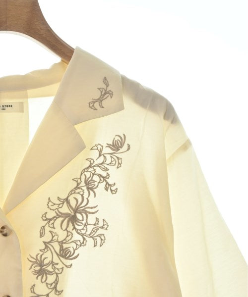 UNIVERSAL FREAK'S Casual shirts