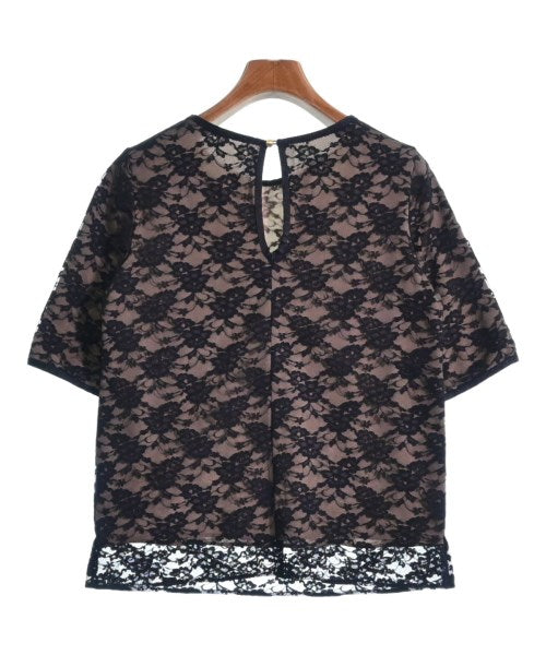 ROOM NO.8 เสื้อสตรี