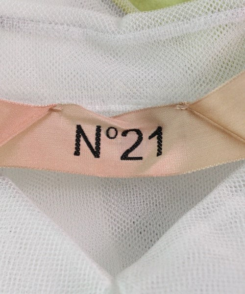 Nﾟ 21 เสื้อสตรี