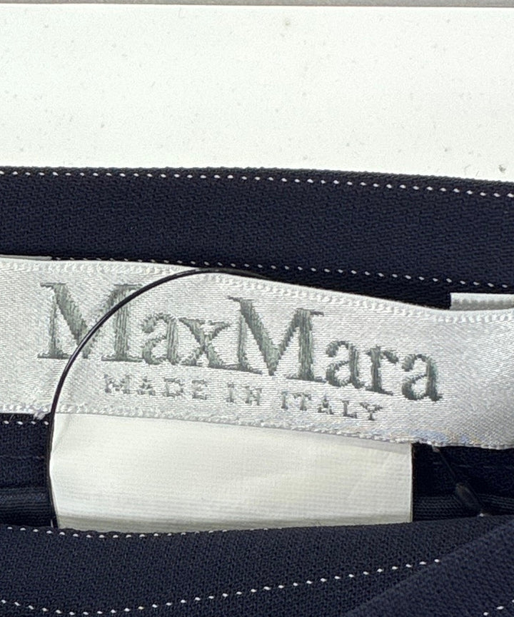 Max Mara กระโปรงยาวถึงเข่า