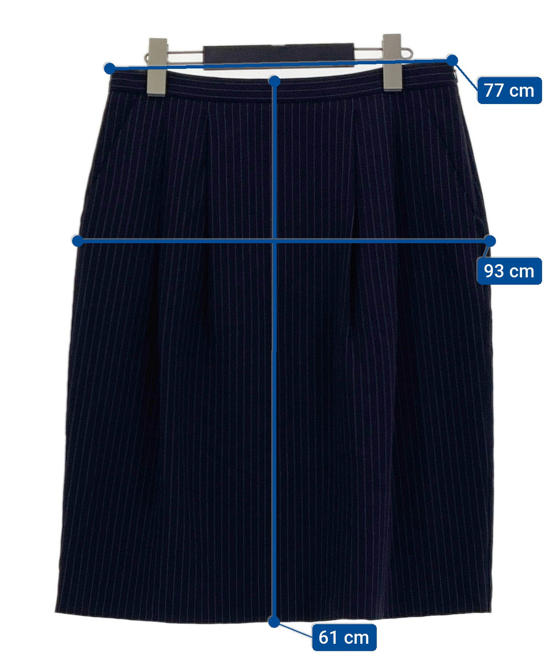 Max Mara กระโปรงยาวถึงเข่า