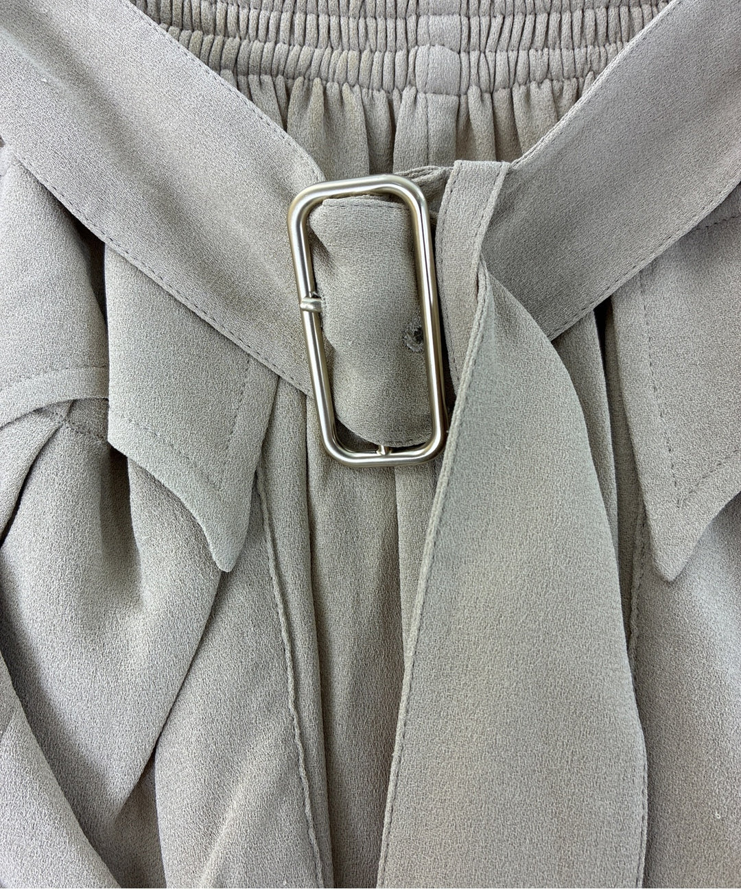 HERMES กระโปรงยาวถึงเข่า