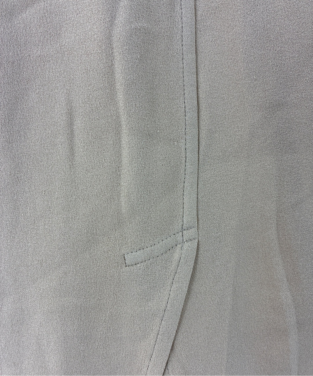 HERMES กระโปรงยาวถึงเข่า